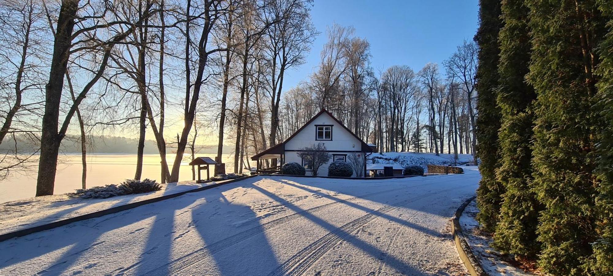 Slenis Trakuose Hotel Trakai Exterior foto